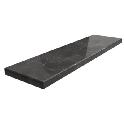 parapety wewnętrzne z konglomeratu kwarcowego